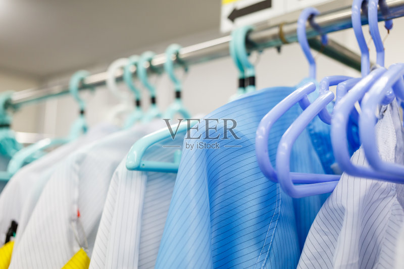 洁净室衣服为工厂图片素材下载 - Veer图库